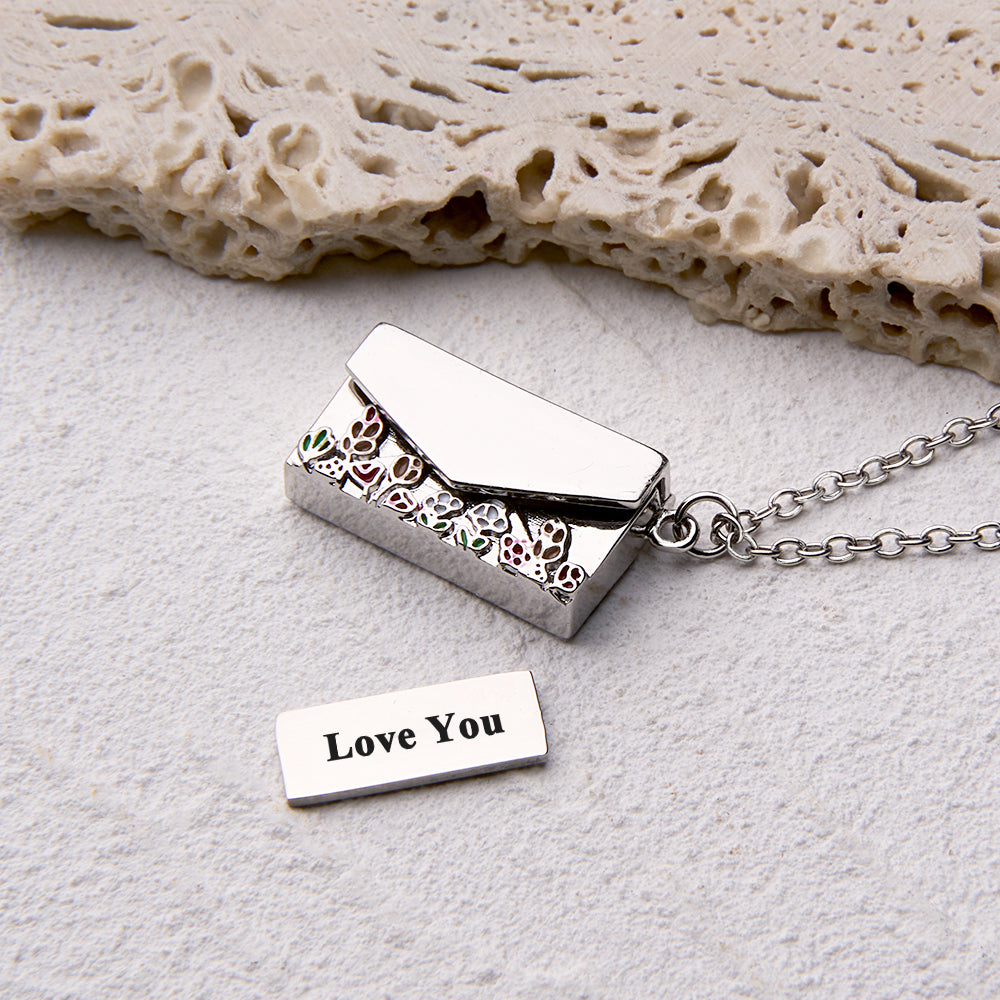 Personalized Envelope Necklace with Custom Text - Customizable Necklace for Gifts and Special Occasions