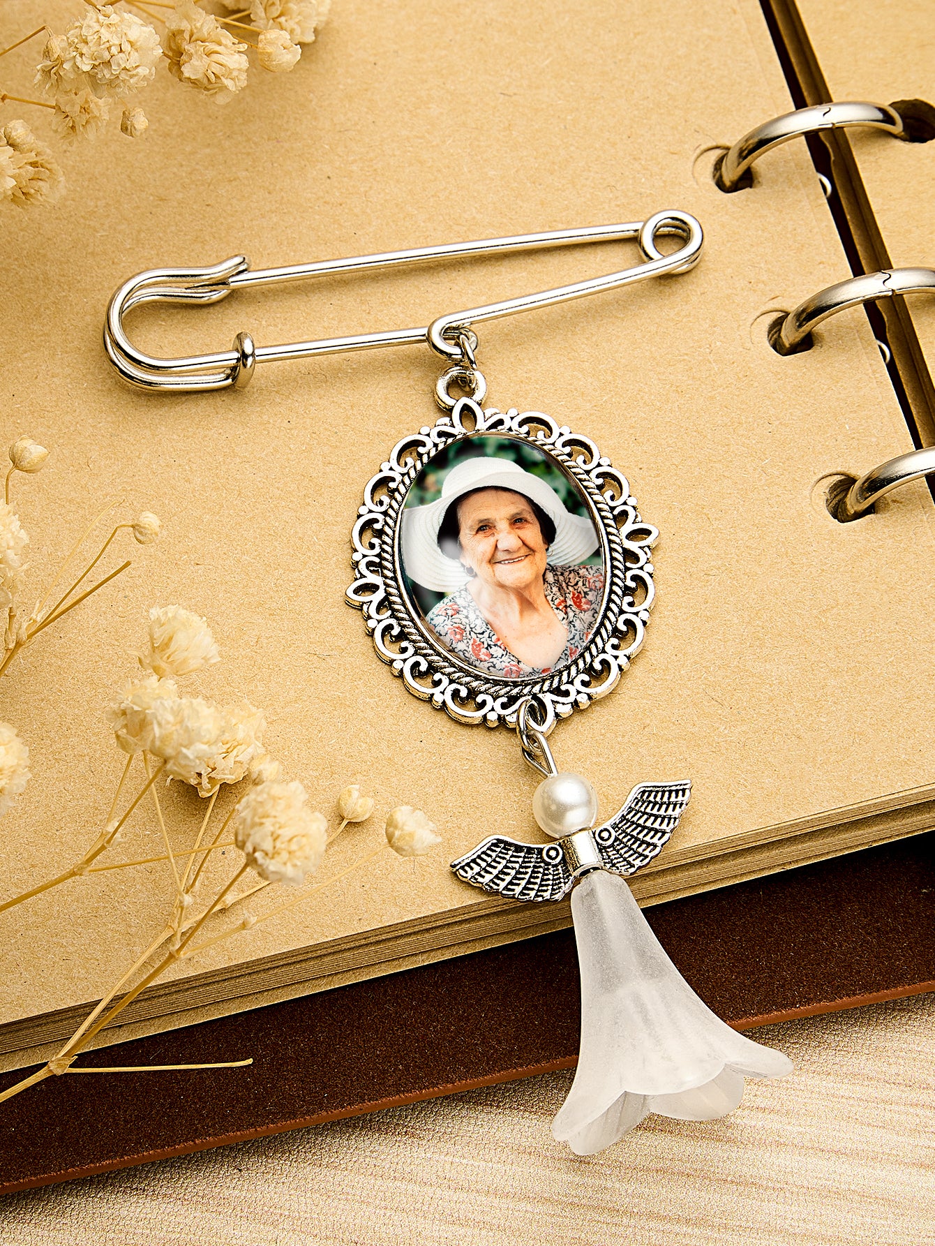 Personalized Angel Wings Pin Brooch Wedding Bouquet Photo Charm Wedding Memorial Gift for Bride