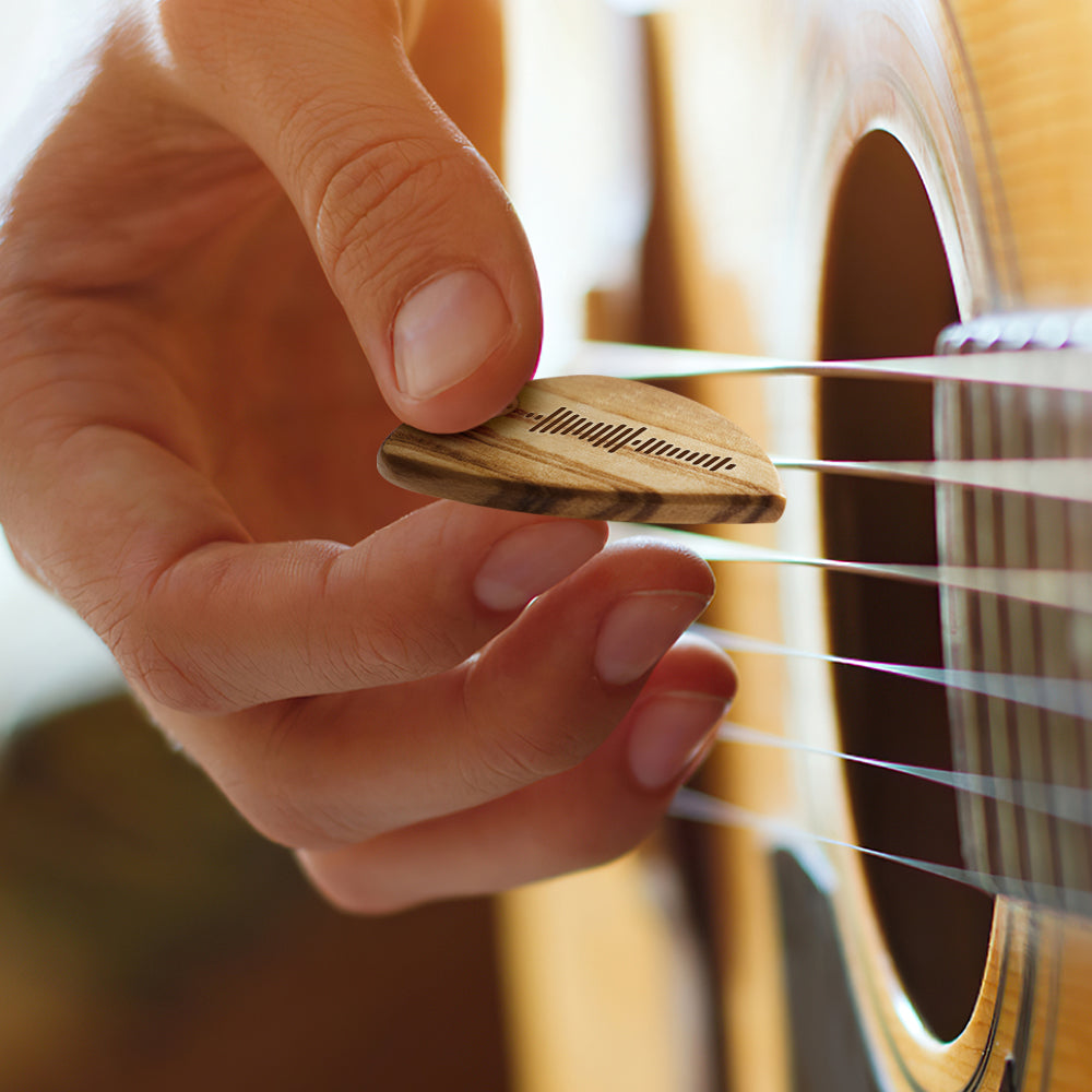 Engraved Music Wood Guitar Picks Gift For Lover 1pcs